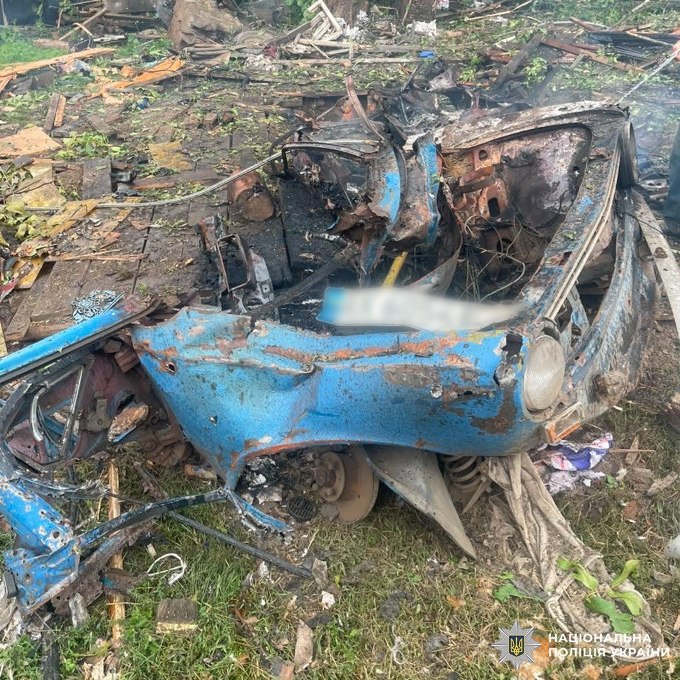 Поліція показала фото наслідків нових ударів рф по Харківщині